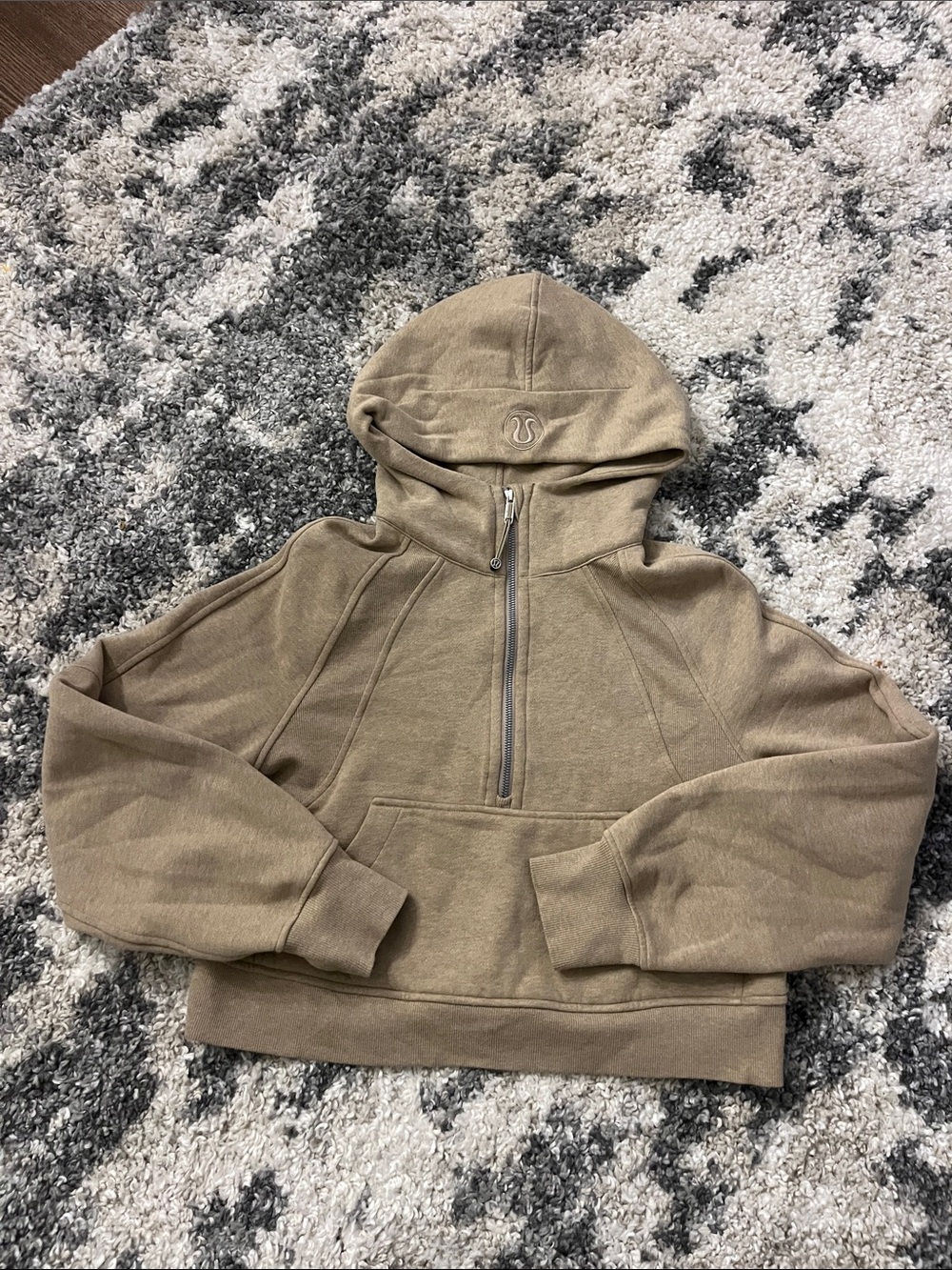 Lululemon Cropped Half-Zip Hooded Scuba Sweatshirt in Khaki XS/S